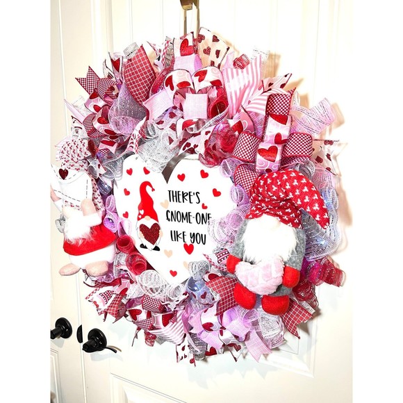 XL Handmade Valentine’s Gnome-one Like You Ribbon Prelit Wreath 26 ins LED XLW7 - Picture 2 of 12